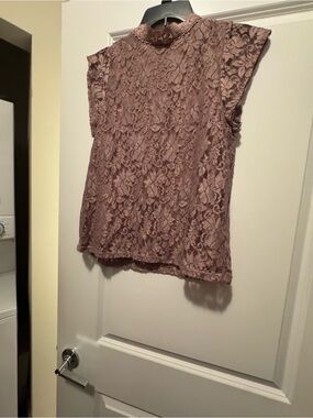Cable & Gauge Dusty Rose Lace Mock Neck Sleeveless Top